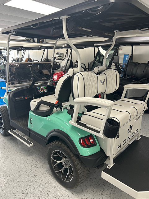 Honor® G1 Luxe 2+2® 4 seater Lithium ION Lifted - Image 2