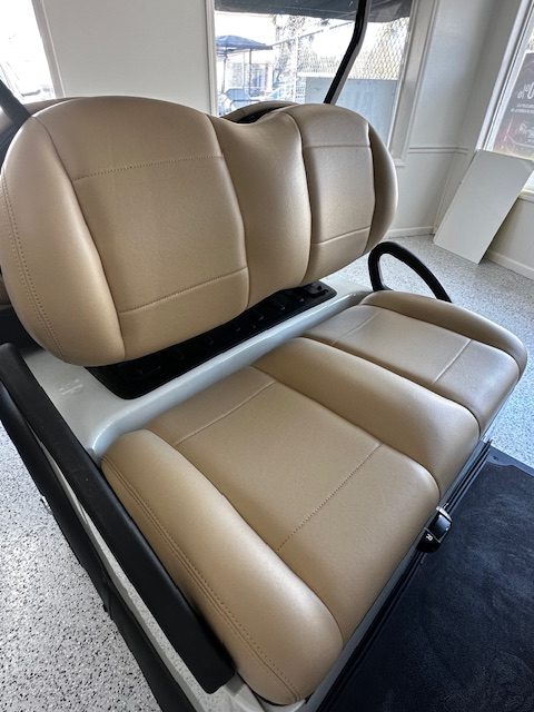 Club Car® Certified Pre-Owned 2026 Build- 2+2® 4 seater Lithium ION Lifted - Image 7